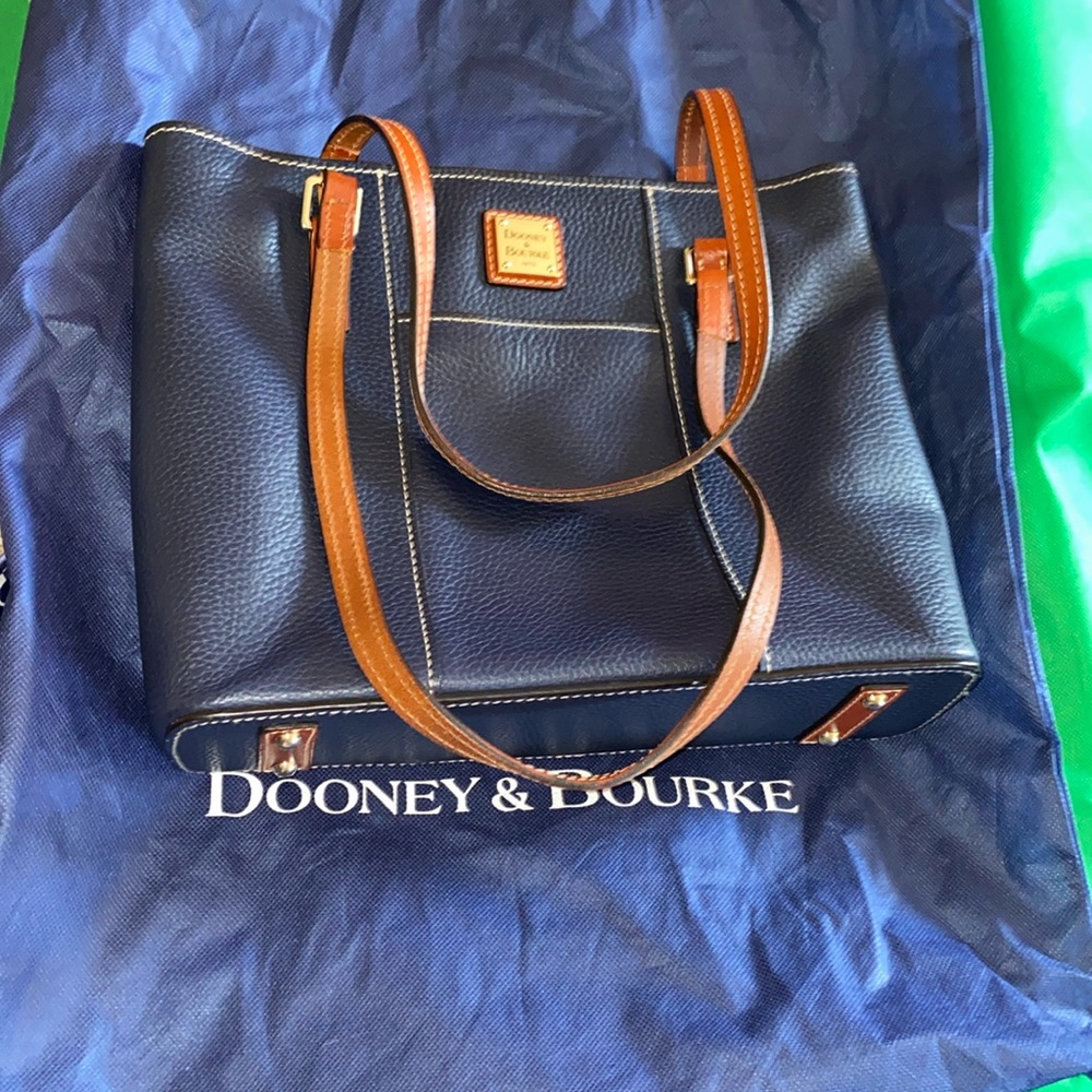 Dooney & Bourke handbag